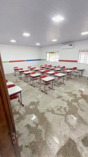 📚💙 A volta às aulas na Escola João Lobo está sendo aguardada com muita alegria e entusiasmo!

Está tudo sendo preparado com muito carinho para o início do ano letivo, garantindo um ambiente organizado, acolhedor e pronto para receber nossos alunos.

E tem novidade, a escola está totalmente reformada. Um espaço renovado, mais bonito e confortável para proporcionar ainda mais qualidade no ensino e aprendizado. 🚀✨

#VoltaÀsAulas #EducaçãoCaxiense #RedeMunicipal #PrefeituraDeCaxias