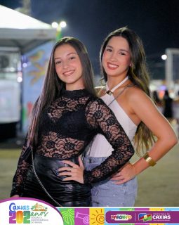 Aniversário de Caxias sendo comemorado em grande estilo! 🎉

A segunda noite tá daquele jeito: animada, cheia de gente bonita e com DJ Anderson balançando tudoooo! 💥

E segura que já já tem terapia 1000% com Henry Freitas no comando! 🔥
 
#caxias202anos #henryfreitas