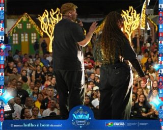 O Natal Iluminado de Caxias segue encantando ✨
Na 3ª noite de comemoração, muita fé, louvor e adoração reuniram corações em um momento especial de celebração 🙏🎄

#NatalIluminado #ColoDeDeus #caxiasmaranhão