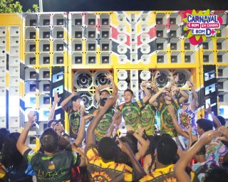E o esquenta do melhor Carnaval começou com tudooooo! 💥

Teve arrastão abrindo a festa, Paredão do Galinha rasgando a avenida e a galera foi à loucura… Só gente bonita e muita animação! 🔥

Vem pra cá que carnaval é bom, em Caxias é bom d+ 🎉

#CarnavalDeCaxiasÉBomDemais