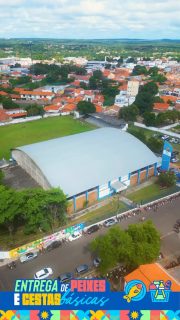 🐟💙 Cuidado e compromisso com a população caxiense!

A entrega de peixes e cestas básicas aconteceu na zona urbana e rural, com mais de 25 toneladas de peixes e 10 mil cestas básicas, levando dignidade e cuidado às famílias.

Reforçando a importância da Proteção Social no fortalecimento do cuidado e da assistência no nosso município.

#EntregaDePeixesECestasBásicas #ProteçãoSocial #Compromisso #PrefeituraDeCaxias