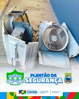 🚨🚔 Plantão da Segurança! 

A Guarda Municipal de Caxias deteve um homem de 45 anos, suspeito de furtos na região central da cidade.

Após análise de imagens do sistema de videomonitoramento, o serviço de inteligência identificou o suspeito. Durante patrulhamento, as equipes realizaram a abordagem, e o homem confessou o furto de aparelhos de ar-condicionado pertencentes à administração pública, indicando ainda onde os equipamentos estavam escondidos.

O suspeito foi encaminhado à Delegacia de Polícia Civil de Caxias para os procedimentos legais. 

#PlantãoDaSegurança #GuardaMunicipal #SegurançaPública #PrefeituraDeCaxias